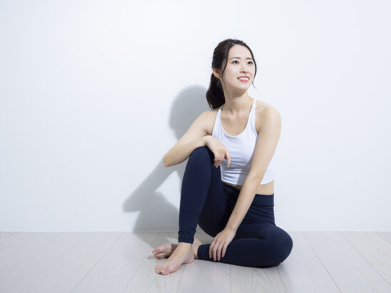 美しい魅力的な女性へ